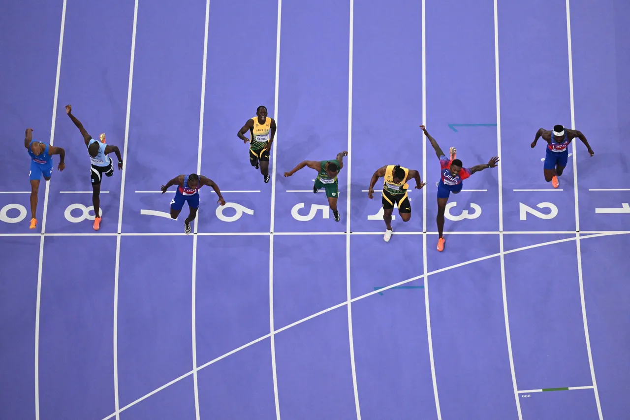 Finish Hanya Berjarak 0,005 Detik di Final Atletik 100 Meter Olimpiade