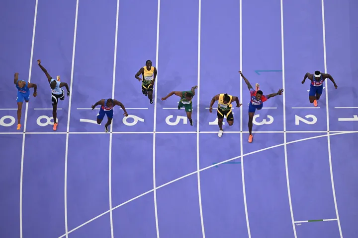 Finish Hanya Berjarak 0,005 Detik di Final Atletik 100 Meter Olimpiade