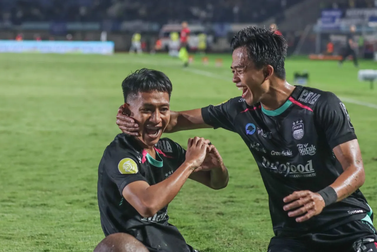 Link Live Streaming Liga 1: Dewa United vs Persib Malam Ini