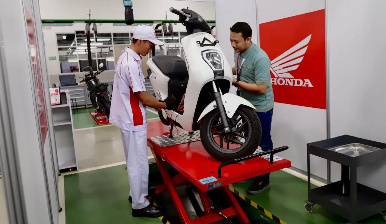 Astra Honda Motor Technical Skill Contest 2024 Rambah Motor Listrik