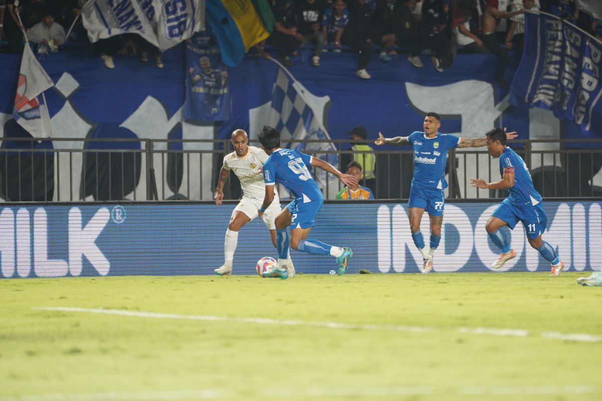 Persib Bandung imbang 1-1 lawan Arema FC di pekan ketiga Liga 1 2024/2025/foto: Media Arema FC.