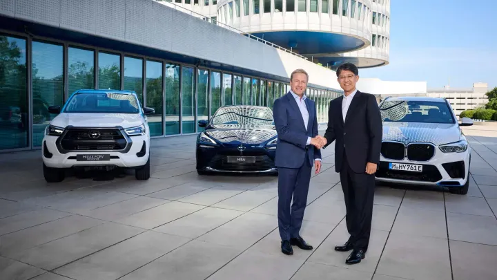 Rangkul Toyota, BMW Akan Luncurkan Mobil Hidrogen Baru pada 2028