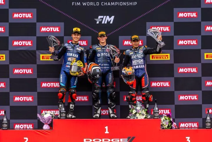 Duo Kakak Adik Aldi & Galang Podium Bareng di WorldSSP300 Prancis