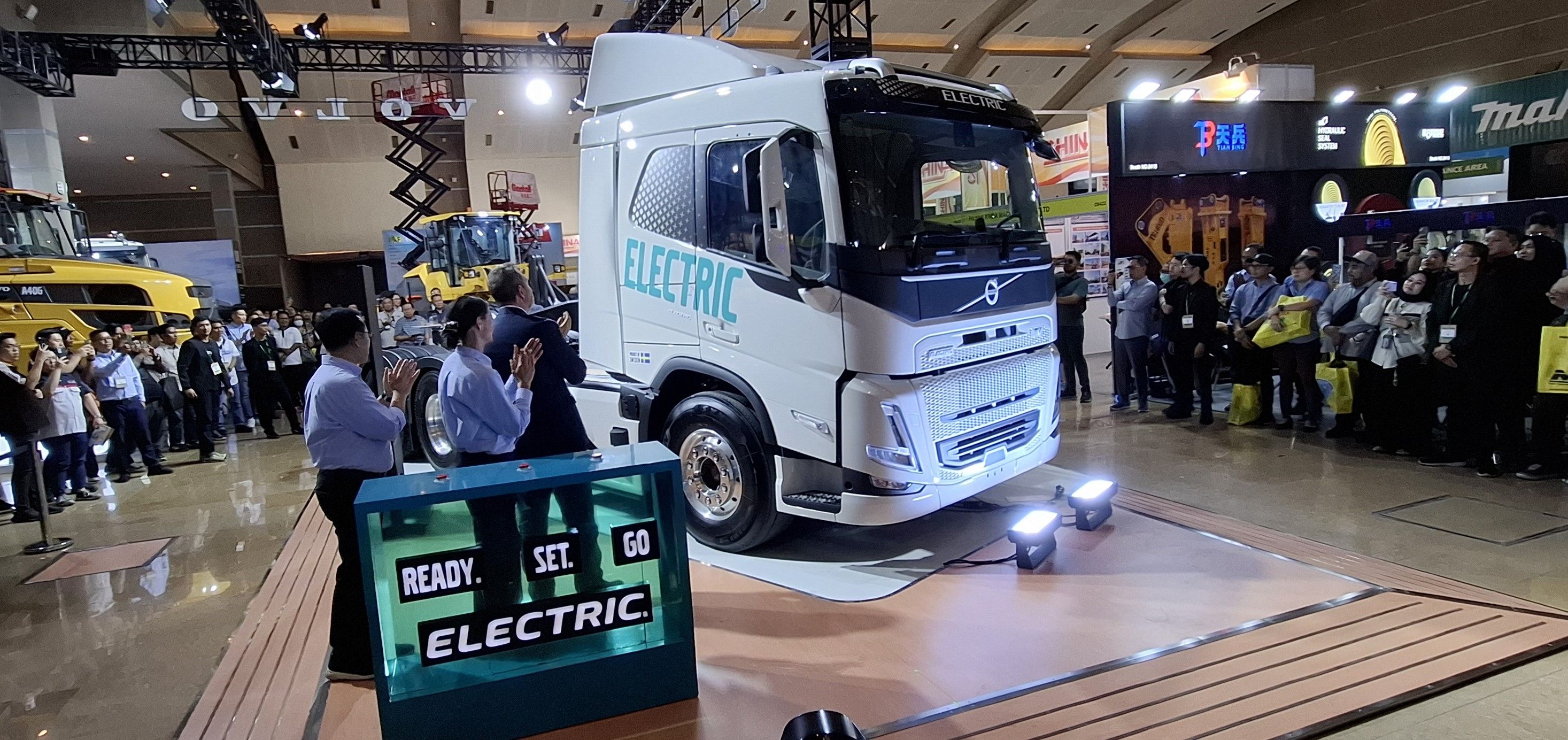 Volvo Trucks FM 4x6 T Electric - CHADIE