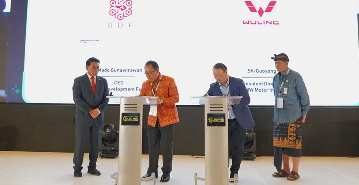 Kembangkan Ekosistem Kendaraan Listrik di Bali Wuling Rangkul BDF