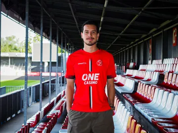 Kapan Thom Haye Lakoni Debut di Almere City?