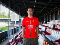 Almere City Bapuk, Thom Haye Ngamuk ke Rekan Setim