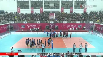 Tim voli putri Jawa Barat kalahkan Jawa Tengah di laga terakhir Pool AB voli PON 2024/foto: INews TV.