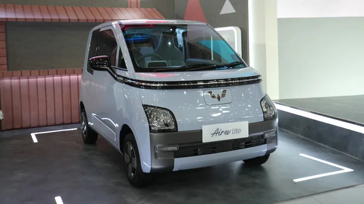 Wuling Tambah Varian Baru Air ev Lite dengan Jangkauan 300 Kilometer