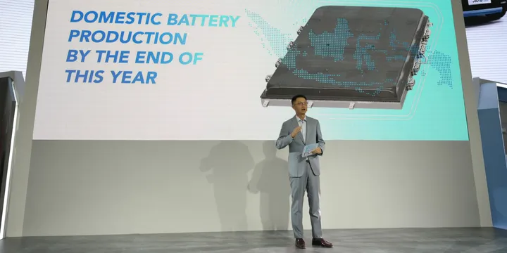 Wuling Umumkan Rencana Produksi Baterai EV di Indonesia