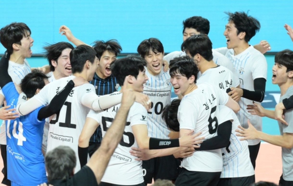 Hyundai Skywalkers juara KOVO Cup 2024 usai kalahkan KAL Jumbos 3-2/foto: KOVO.