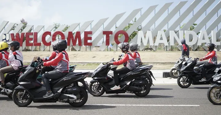 Komunitas Honda PCX Gelorakan Semangat Satu Hati di MotoGP Mandalika