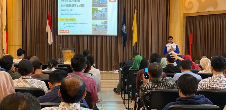 AHM Gelar Seminar Safety Riding di Berbagai Kampus di Indonesia