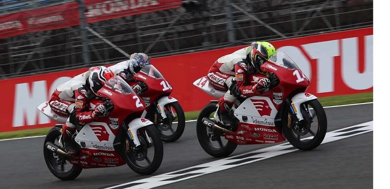 3 pembalap yang finish terdepan di Race 2 Putaran Keempat di Sirkuit Motegi, Jepang, 6 Oktober 2024 (Asia Talent Cup).