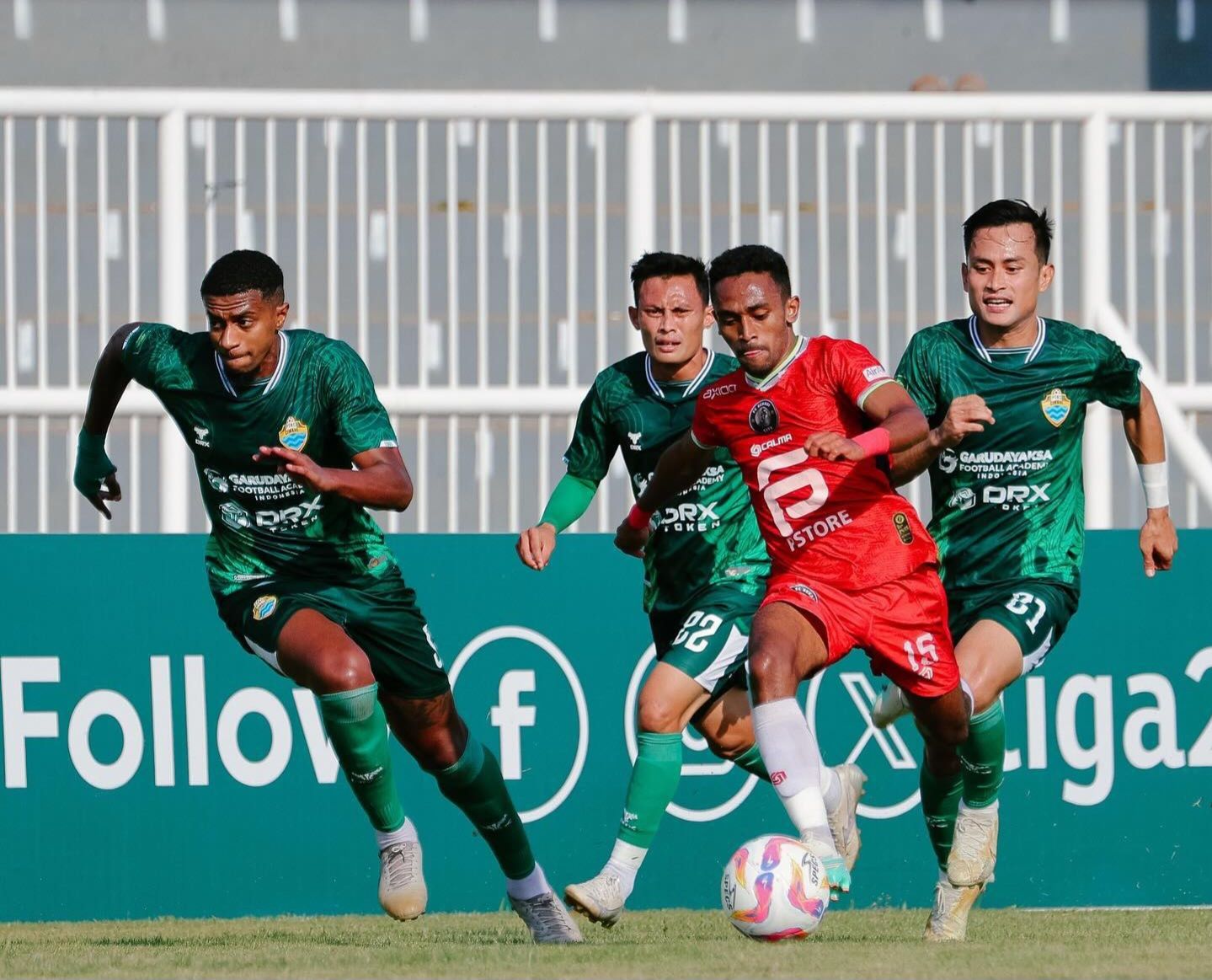 Pertandingan pekan keenam Liga 2 yang mempertemukan Bekasi City vs PSKC Cimahi berlangsung di Stadion Purnawarman, Purwakarta, Senin (7/10/2024).