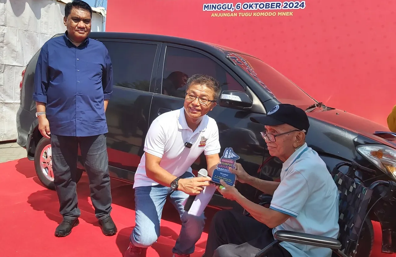 Daihatsu Beri Penghargaan Pengguna Setia Xenia Selama 17 Tahun