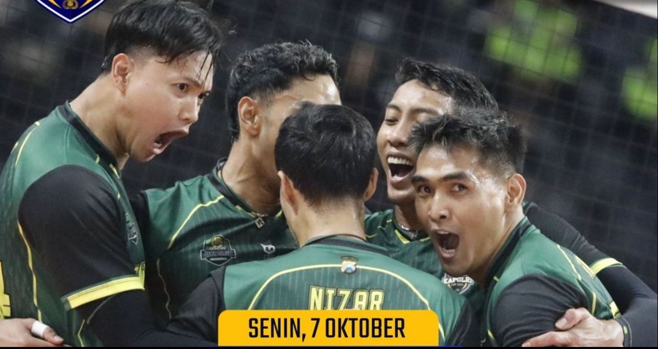 Rivan Nurmulki membela Jatim pada laga terakhir babak 8 besar Kapolri Cup 2024 melawan Riau di GOR Terpadu Ayani Pontianak, Senin (7/10/2024).