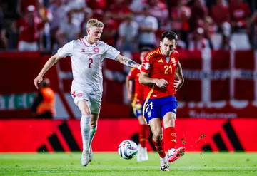 Statistik Spanyol vs Denmark, Martin Zubimendi Pahlawan La Furia Roja