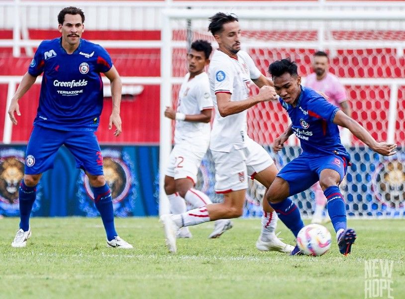 Arema FC comeback saat malawan Malut United di pekan kedelapan Liga 1 2024/2025/foto: Twitter Arema FC.