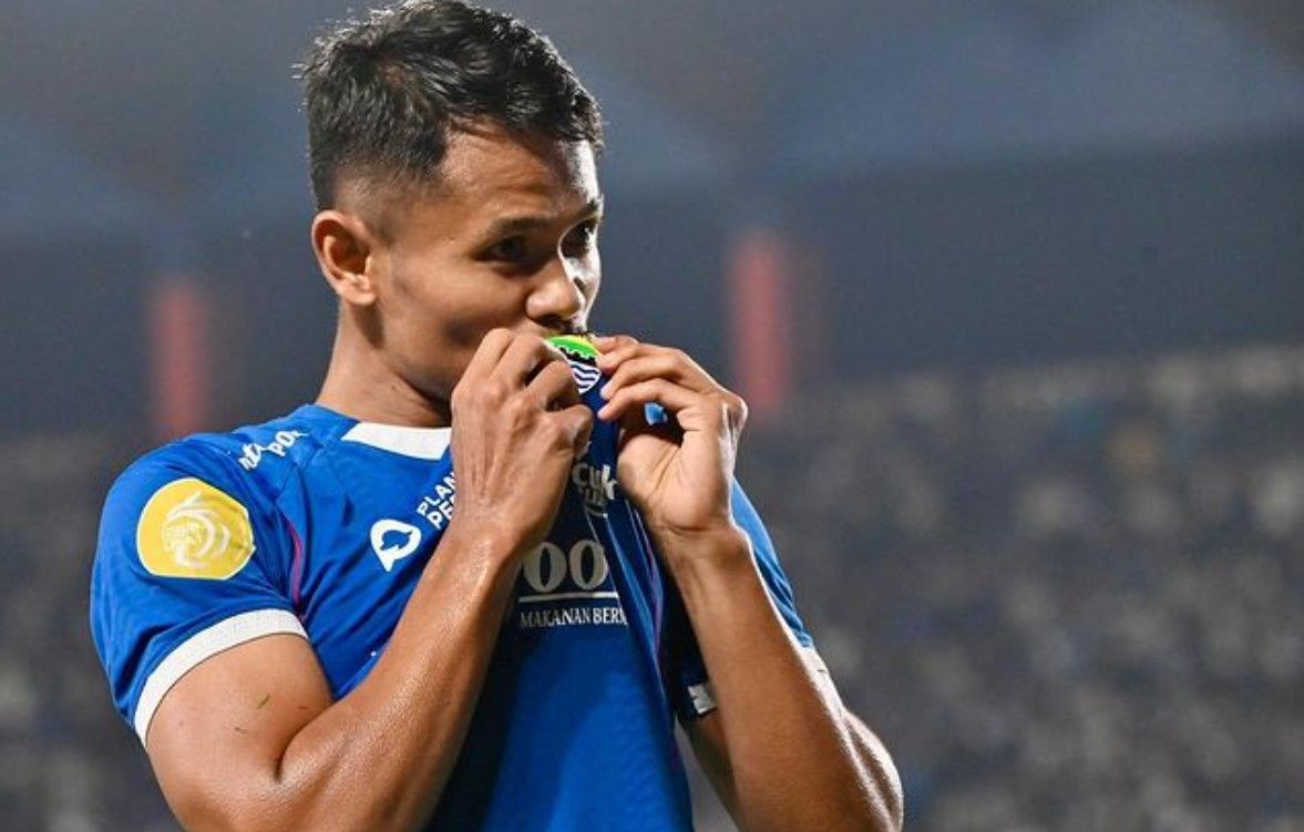 Dimas Drajad dikartu merah saat Persib menjamu Lion City di Liga Champions Asia 2/Foto: IG Dimas Drajad.