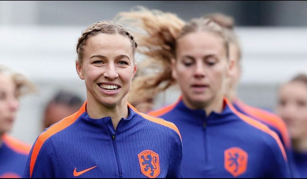 Para pemain timnas putri Belanda dalam sesi latihan jelang lawan timnas putri Indonesia (Instagram.com/oranjeleeuwinnen)