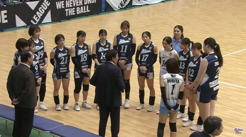 Yolla Yuliana saat debut di Liga Voli Jepang Divisi 2 Putri bersama Tokyo Sunbeams/foto: Youtube Shinshu Brilliant Aries.