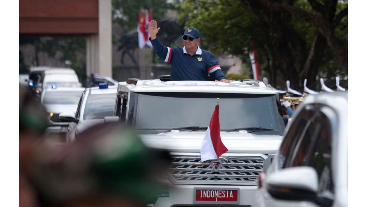 Presiden Prabowo naik Mobil Maung/ IG Presiden Prabowo