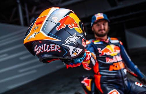 dan merk helm yang dipakai Jack Miller saat mengalami crash pada gelaran MotoGP Malaysia 2024 (Foto: Alpinestars)