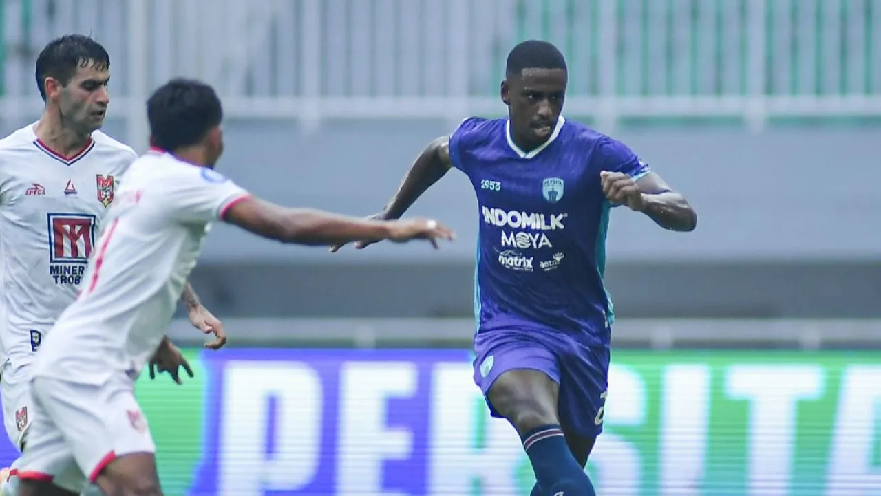 Persita vs Malut United di Liga 1 2024/2025/ X Persita.