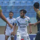 PSKC vs Sriwijaya - Pertandingan PSKC Cimahi vs Sriwijaya FC di Stadion Si Jalak Harupat, Soreang, Kabupaten Bandung, Jumat (15/11/2024). Foto: PSKC Cimahi