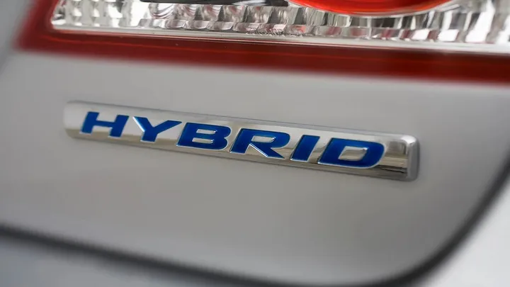 Apa Itu Mobil Hybrid? Ini Keunggulan dan Cara Kerjanya