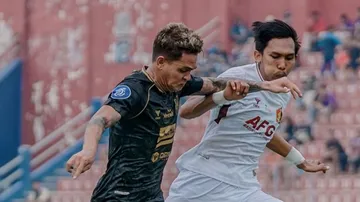 Persik vs PSIS di Liga 1 2024/2025/X PSIS.