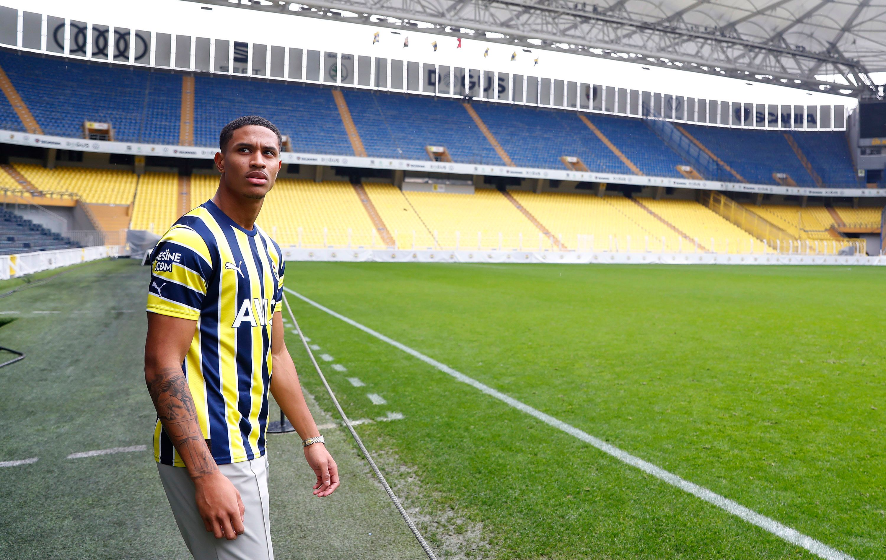 Jayden Oosterwolde (Foto: fenerbahce.org)