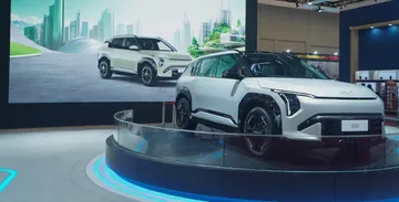 Debut Kia EV3 Jadi Primadona di Booth PT Kreta Indo Artha