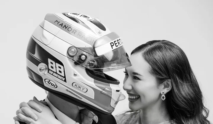 Foto prewed Rio Haryanto dan Athina Papadimitriou (@rharyantoracing)