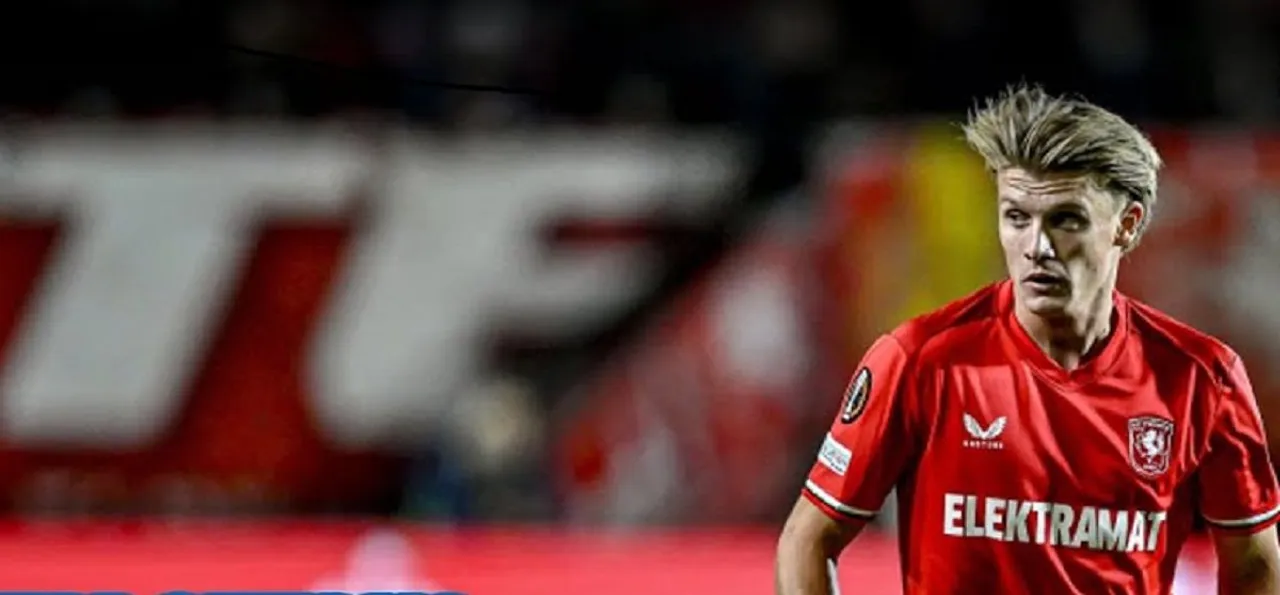 Pemain FC Twente, Sem Steijn (tangkapan layar Youtube Eredivisie)