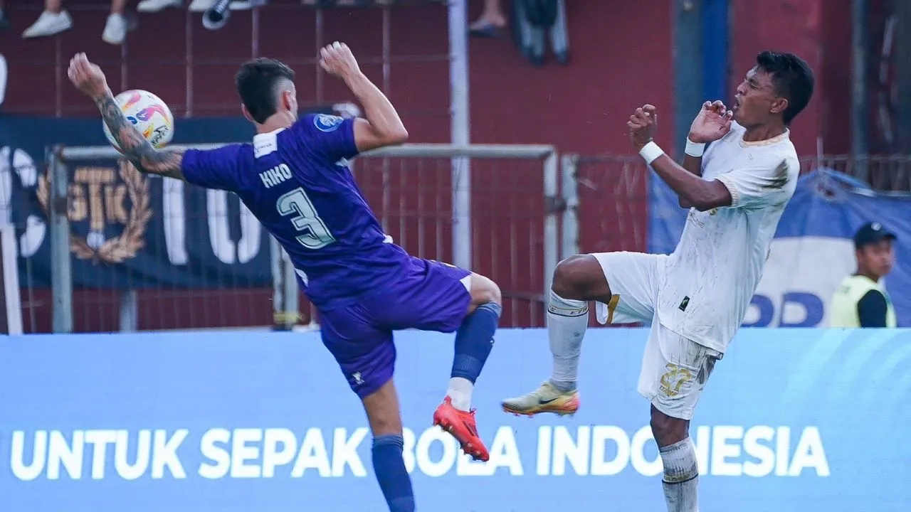 Persik Kediri vs Arema FC di Liga 1 2024/2025/ X Arema FC.
