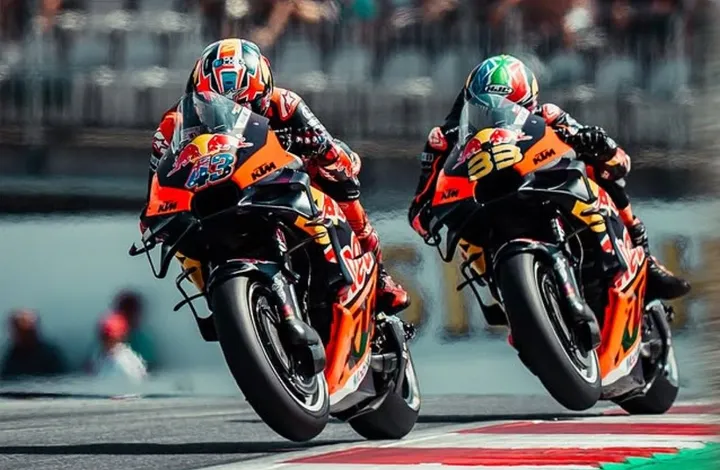 Dua pembalap KTM, Jack Miller dan Brad Binder/foto: IG KTM Factory Racing.