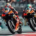 dua pembalap ktm.jpg - Dua pembalap KTM, Jack Miller dan Brad Binder/foto: IG KTM Factory Racing.