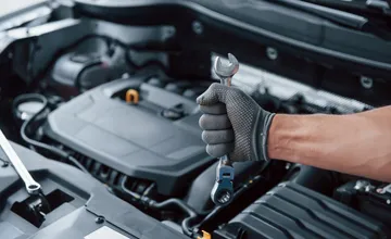 Menyusun anggaran perawatan mobil dapat meringankan beban kauangan (Foto Ilustrasi Freepik)
