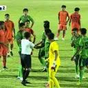 Pertandingan Persikab vs Tornado FC sempat diwarnai kericuhan antar pemain/foto: Youtube LIB.