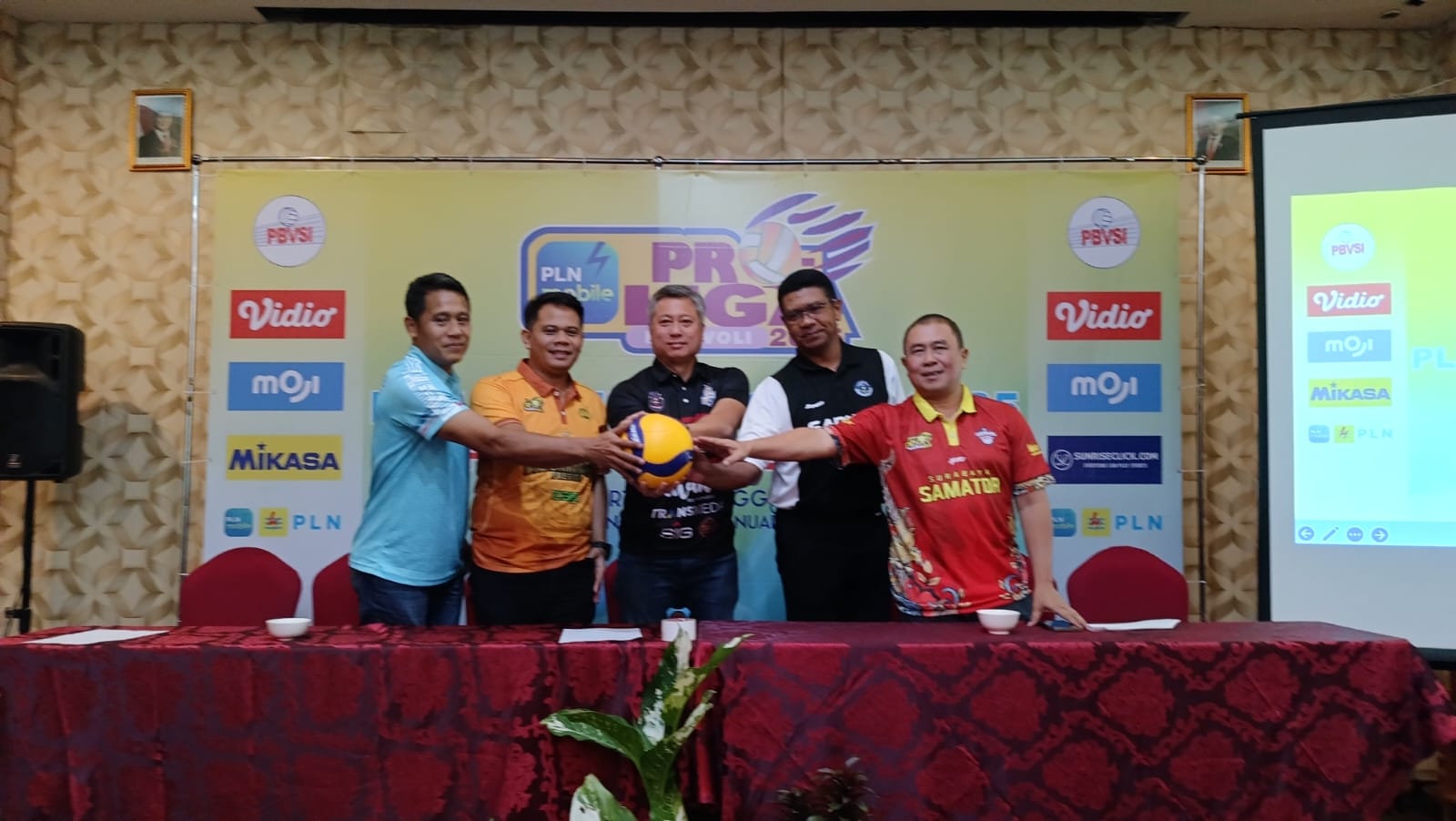 Konferensi pers jelang putaran pertama Proliga 2025 di Semarang, Kamis, 2 Januari (Foto: PBVSI)