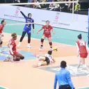 Pertandingan pembuka Proliga 2025 yang mempertemukan Jakarta Elektrik PLN vs Yogya Falcons di GOR Jati Diri Semarang, 3 Januari (Foto: PBVSI)