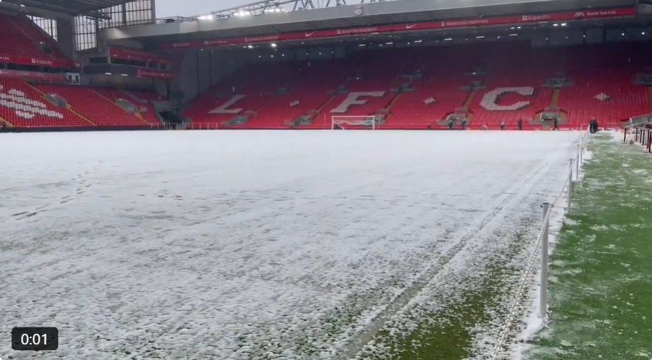 Kondisi Anfield jelang pertandingan Liverpool vs Man United di Premier League/foto: X/Vinny O'Connor.