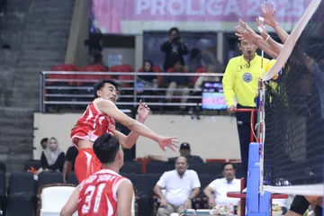 Pertandingan lanjutan Proliga 2025 yang mempertemukan Palembang Bank Sumsel Babel vs Jakarta Garuda Jaya. berlangsung di GOR Jati Diri, Semarang, Minggu(5/1/2024). Foto: PBVSI