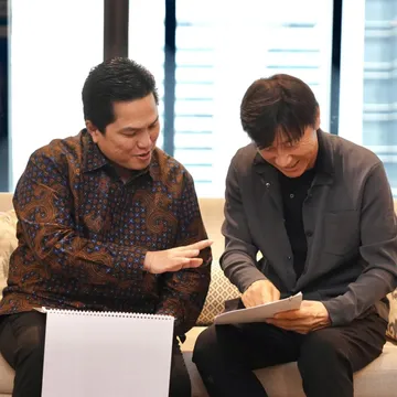 Erick Thohir dan Shin Tae-yong (Foto: IG Shin Tae-yong)