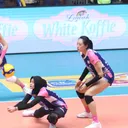 Radostina Marinova, Wilda Fadhilah, dan Liu Yanhan saat pertandingan lanjutan Proliga 2025 seri kedua yang mempertemukan Jakarta Livin Mandiri vs Bandung BJB Tandamata dihelat di GOR Tri Dharma, Gresik, Sabtu (11/1/2025). Foto: PBVSI