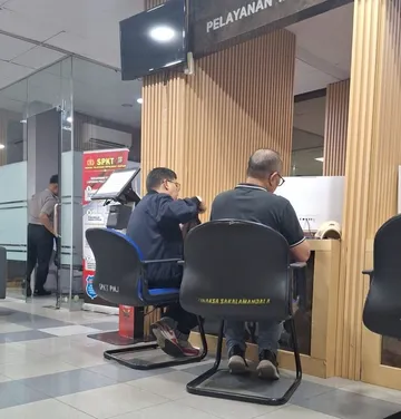 Bung Towel Lapor ke Polda Metro Jaya (Foto: SportCorner.id)