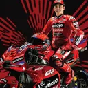 Penampakan pertama Marc Marquez bersama Ducati Lenovo saat launching tim untuk MotoGP 2025/foto: IG Ducati Corse.