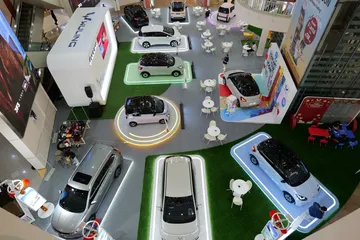 Pameran Wuling New Year New Drive di Atrium The Forum, Mall Kelapa Gading 3. (Wuling Motors Indonesia)